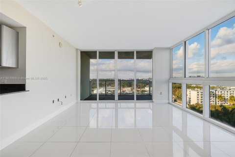 Condominio en venta en Miami, Florida, 3 dormitorios, 146.6 m2 № 1875693 - foto 7