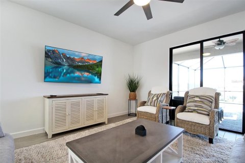 House in Bradenton, Florida 4 bedrooms, 188.78 sq.m. № 931179 - photo 10