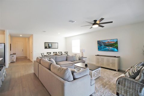 House in Bradenton, Florida 4 bedrooms, 188.78 sq.m. № 931179 - photo 8