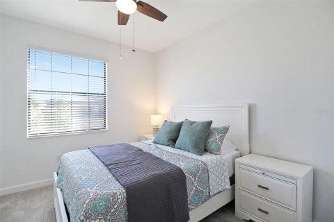 House in Bradenton, Florida 4 bedrooms, 188.78 sq.m. № 931179 - photo 16