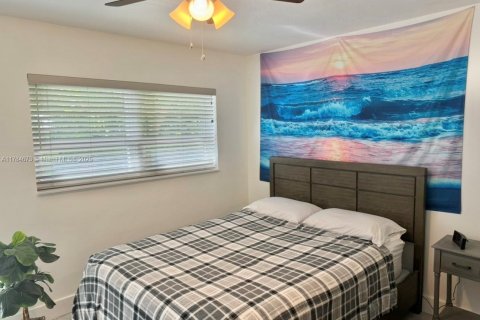 Condo in Hallandale Beach, Florida, 1 bedroom № 1979918 - photo 16