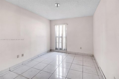 Condominio en venta en Miami, Florida, 1 dormitorio, 65.68 m2 № 1953230 - foto 9