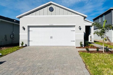 Villa ou maison à Clermont, Floride 4 chambres, 153.85 m2 № 2109595