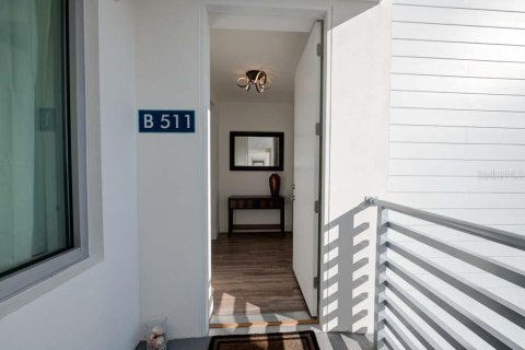 Copropriété à vendre à Sarasota, Floride: 2 chambres, 126.25 m2 № 1732205 - photo 3
