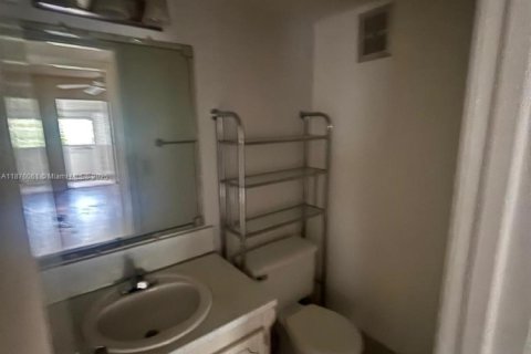 Condominio en alquiler en West Palm Beach, Florida, 2 dormitorios, 74.14 m2 № 1926916 - foto 6