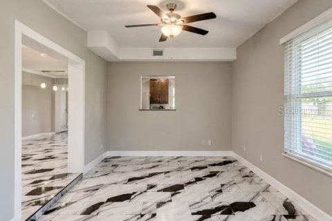 Villa ou maison à louer à New Smyrna Beach, Floride: 2 chambres, 111.85 m2 № 2387518 - photo 14