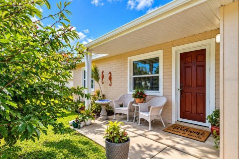 Villa ou maison à New Smyrna Beach, Floride 2 chambres, 111.85 m2 № 2387518