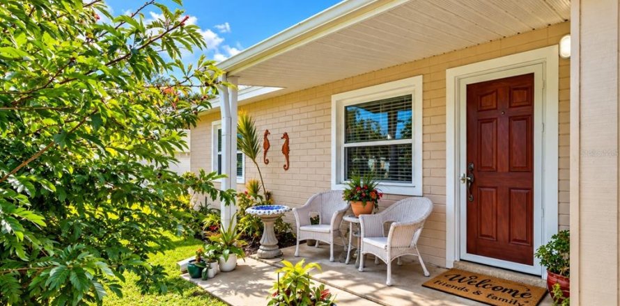 Villa ou maison à New Smyrna Beach, Floride 2 chambres, 111.85 m2 № 2387518