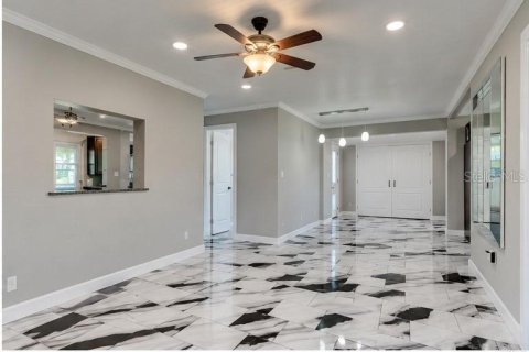 Villa ou maison à louer à New Smyrna Beach, Floride: 2 chambres, 111.85 m2 № 2387518 - photo 11
