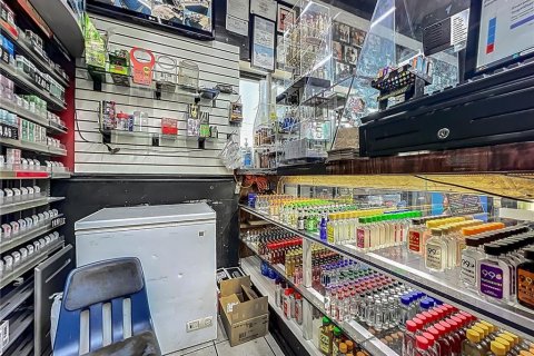 Propiedad comercial en venta en Orlando, Florida, 124.86 m2 № 2195548 - foto 24