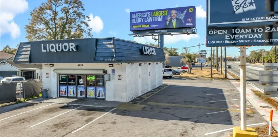 Propiedad comercial en Orlando, Florida 124.86 m2 № 2195548
