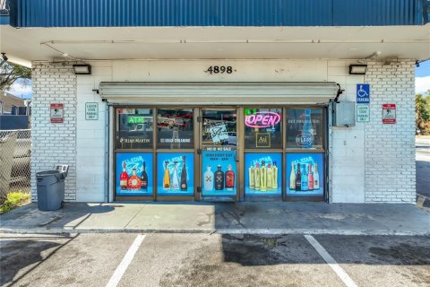Propiedad comercial en venta en Orlando, Florida, 124.86 m2 № 2195548 - foto 4