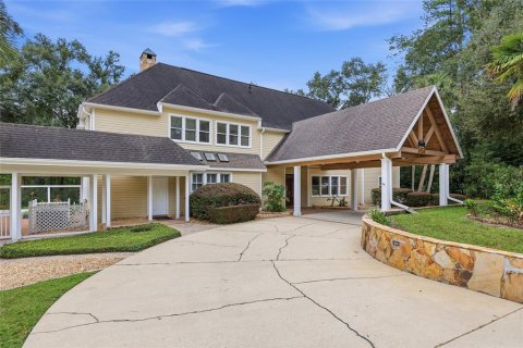 House in Gainesville, Florida 4 bedrooms, 493.5 sq.m. № 2406721 - photo 7