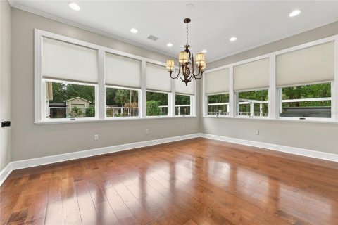 House in Gainesville, Florida 4 bedrooms, 493.5 sq.m. № 2406721 - photo 21