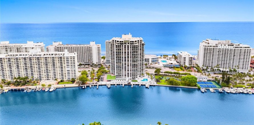 Condo à Miami Beach, Floride, 4 chambres  № 1844045