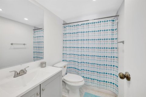 Condominio en venta en Lauderdale Lakes, Florida, 2 dormitorios, 93.83 m2 № 2087284 - foto 17