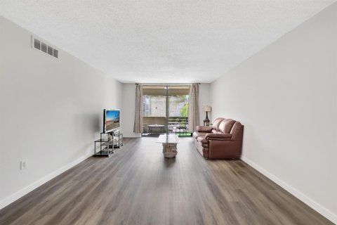 Condominio en venta en Lauderdale Lakes, Florida, 2 dormitorios, 93.83 m2 № 2087284 - foto 9