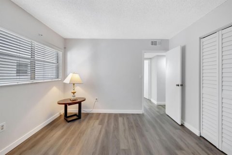 Condominio en venta en Lauderdale Lakes, Florida, 2 dormitorios, 93.83 m2 № 2087284 - foto 16