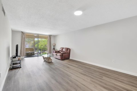 Condominio en venta en Lauderdale Lakes, Florida, 2 dormitorios, 93.83 m2 № 2087284 - foto 7