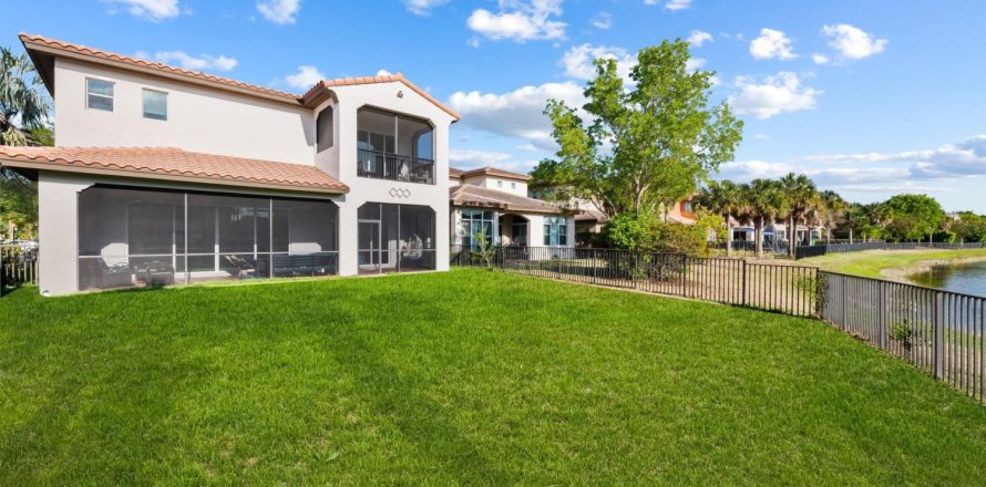 House in Parkland, Florida 4 bedrooms, 319.96 sq.m. № 1174810