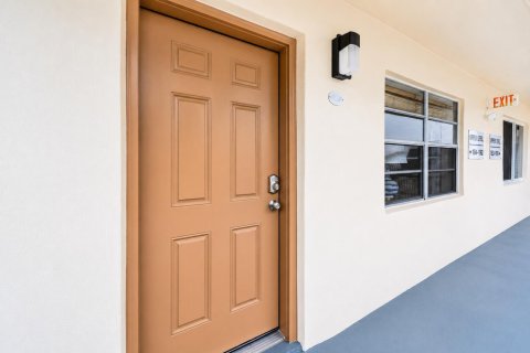 Condo in Delray Beach, Florida, 2 bedrooms № 2177544 - photo 4