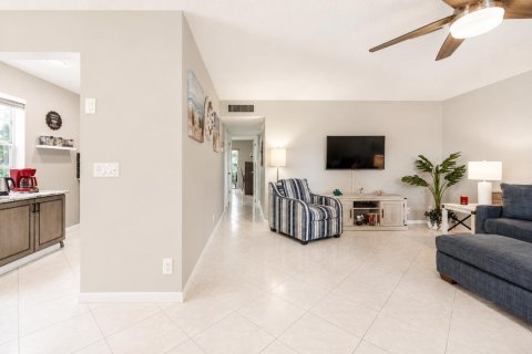 Condo in Delray Beach, Florida, 2 bedrooms № 2177544 - photo 9