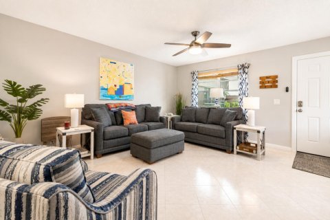 Condo in Delray Beach, Florida, 2 bedrooms № 2177544 - photo 5