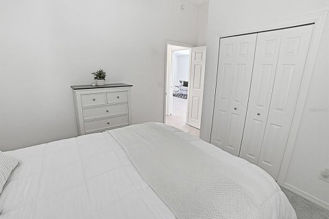 House in The Villages, Florida 3 bedrooms, 133.97 sq.m. № 2350421 - photo 21