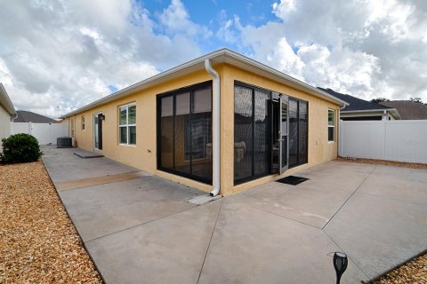 House in The Villages, Florida 3 bedrooms, 133.97 sq.m. № 2350421 - photo 30
