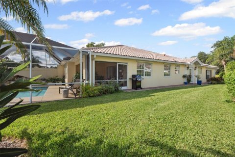House in Sarasota, Florida 2 bedrooms, 142.51 sq.m. № 1855622 - photo 25