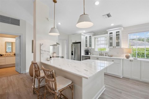 House in Sarasota, Florida 2 bedrooms, 142.51 sq.m. № 1855622 - photo 7