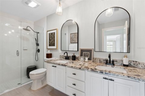 House in Sarasota, Florida 2 bedrooms, 142.51 sq.m. № 1855622 - photo 20