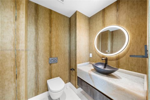 Condo in Miami, Florida, 4 bedrooms № 2076372 - photo 26