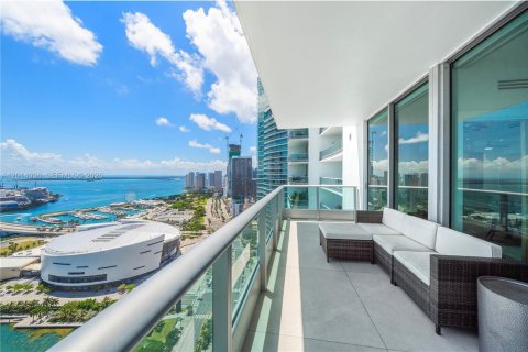 Condo in Miami, Florida, 4 bedrooms № 2076372 - photo 4