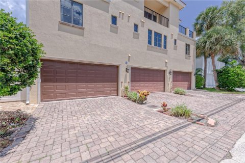 Adosado en venta en Fort Lauderdale, Florida, 4 dormitorios, 277.96 m2 № 2253091 - foto 15