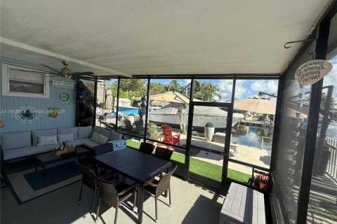 Casa en venta en Key Largo, Florida, 2 dormitorios, 99.22 m2 № 2056841 - foto 8