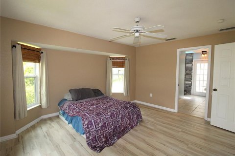 House in Englewood, Florida 3 bedrooms, 143.81 sq.m. № 1882991 - photo 12