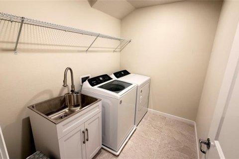 Villa ou maison à louer à Kissimmee, Floride: 5 chambres, 247.12 m2 № 2212133 - photo 19