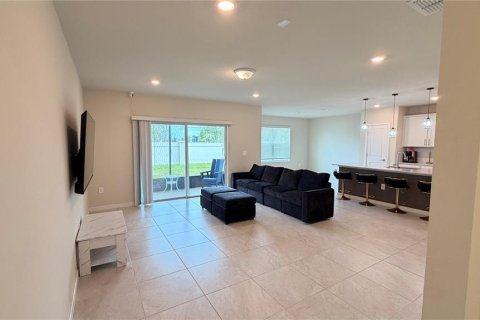 Villa ou maison à louer à Kissimmee, Floride: 5 chambres, 247.12 m2 № 2212133 - photo 3