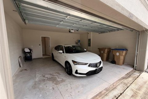 Villa ou maison à louer à Kissimmee, Floride: 5 chambres, 247.12 m2 № 2212133 - photo 4