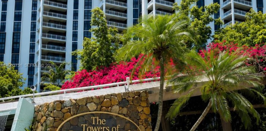 Condominio en Miami, Florida, 2 dormitorios  № 2275120