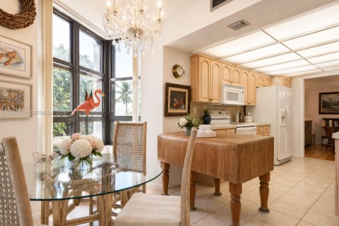 Condominio en venta en Miami, Florida, 2 dormitorios, 136.94 m2 № 2275120 - foto 7