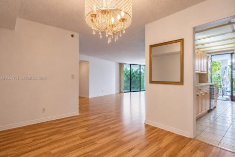 Condominio en venta en Miami, Florida, 2 dormitorios, 136.94 m2 № 2275120 - foto 17