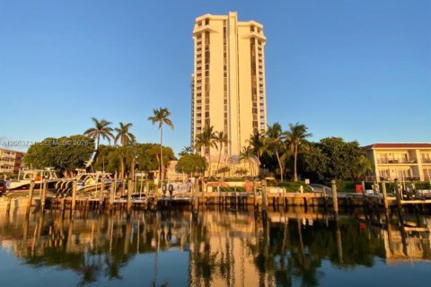 Condominio en venta en Miami, Florida, 2 dormitorios, 136.94 m2 № 2275120 - foto 2