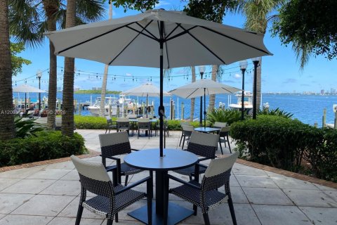 Condominio en venta en Miami, Florida, 2 dormitorios, 136.94 m2 № 2275120 - foto 10