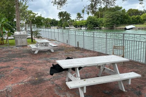 Купить кондоминиум в Майами-Бич, Флорида 2 спальни, 91.97м2, № 2011843 - фото 8