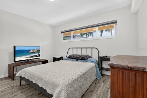 Condo in Sarasota, Florida, 1 bedroom  № 2204185 - photo 15