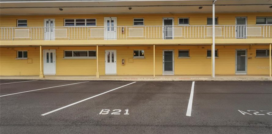 Condo in Sarasota, Florida, 1 bedroom  № 2204185