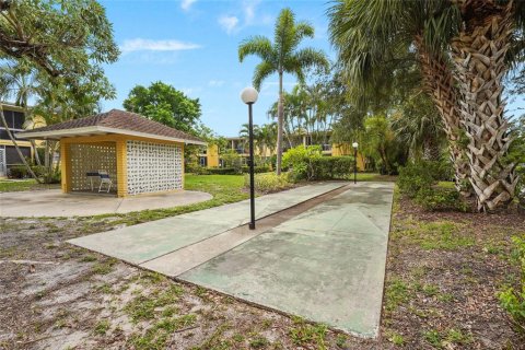 Condo in Sarasota, Florida, 1 bedroom  № 2204185 - photo 30
