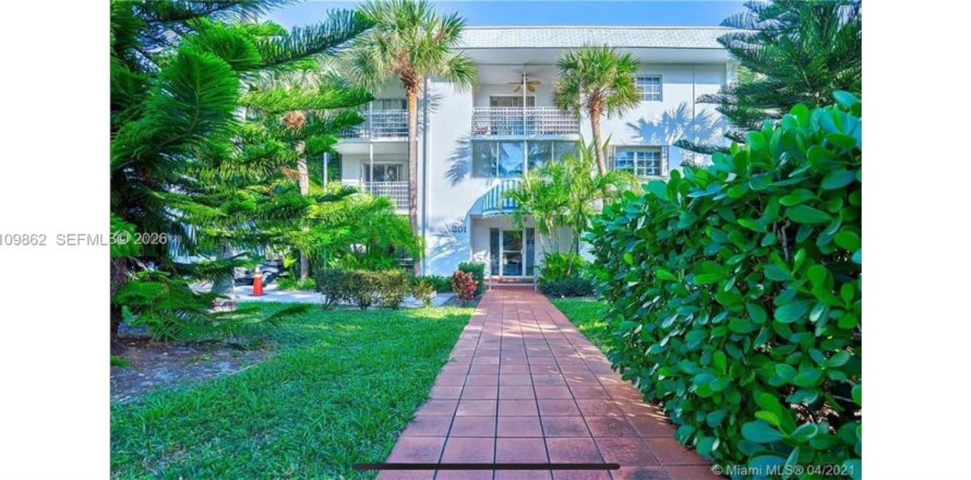 Condo à Key Biscayne, Floride, 2 chambres  № 2431287